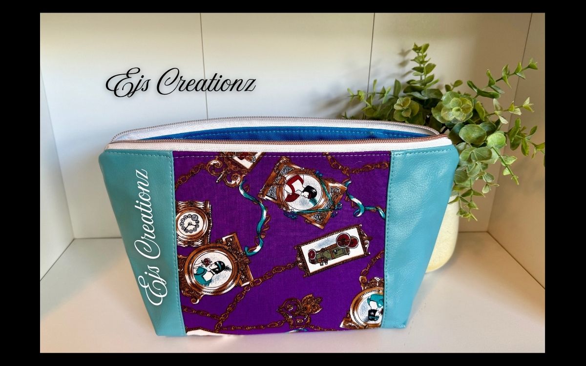 Vintage Ladies and Cars Make Bag