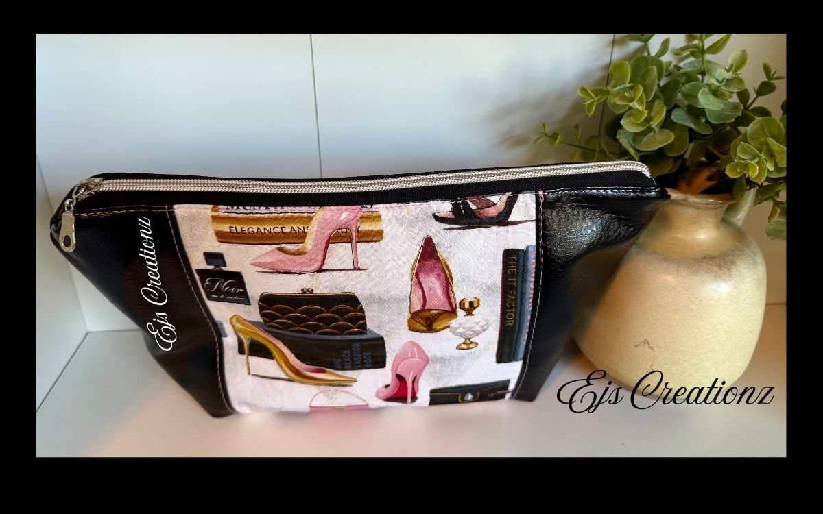 Glamour Couture Make Up Bag