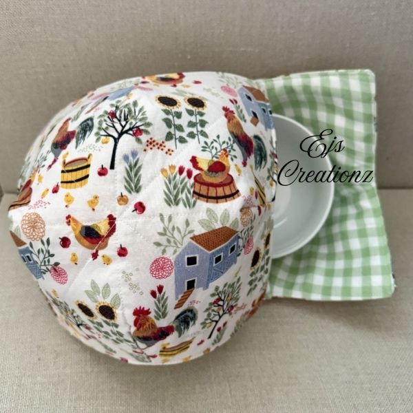 Fun Chicken & Apples Microwavable/Reversible Bowl Cozy