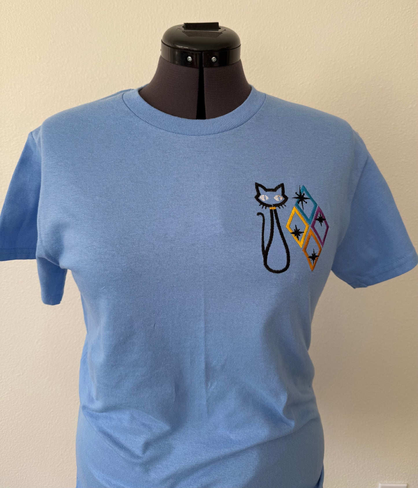 Vintage Retro Cat & Diamonds  Embroidered ~ T~Shirt