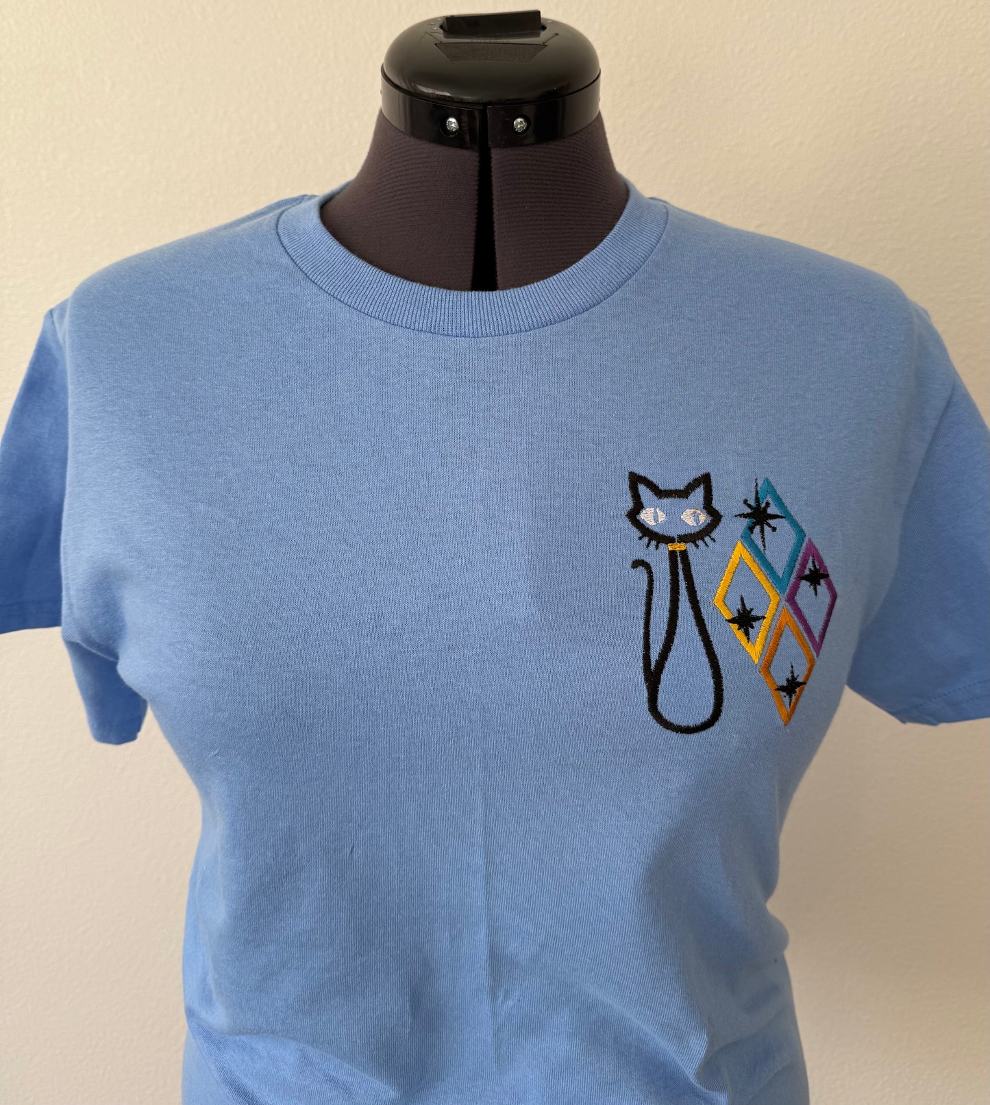 Vintage Retro Cat & Diamonds  Embroidered ~ T~Shirt