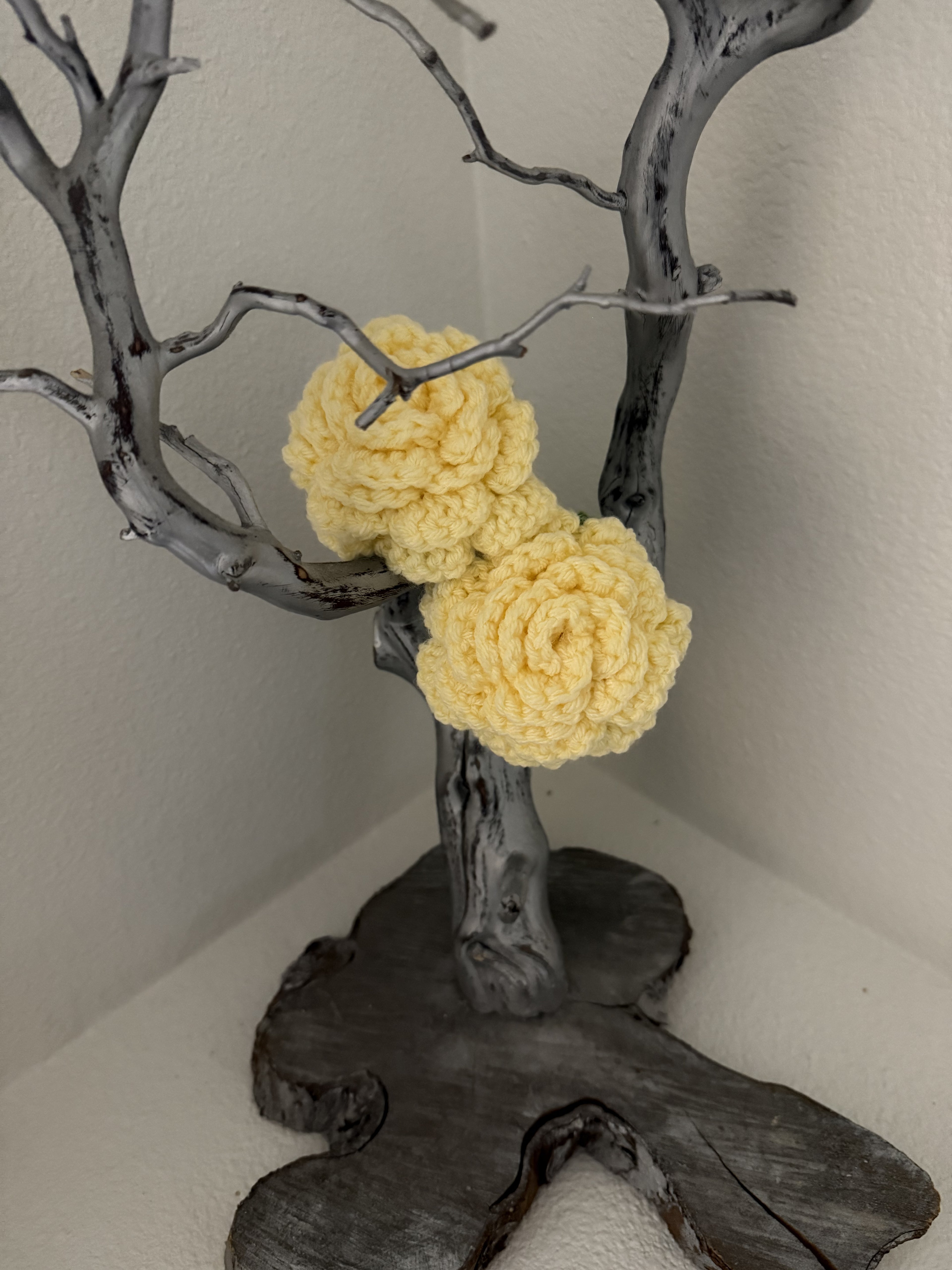 Crocheted Rose Flowers