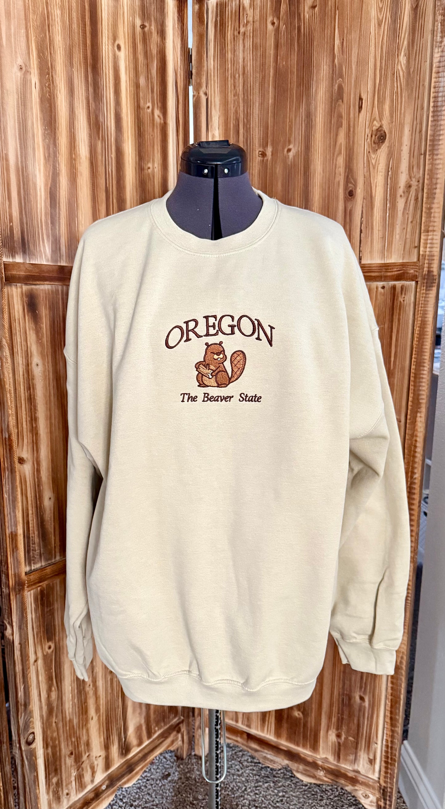 BEAVER OREGON STATE~ Embroidered Crewneck