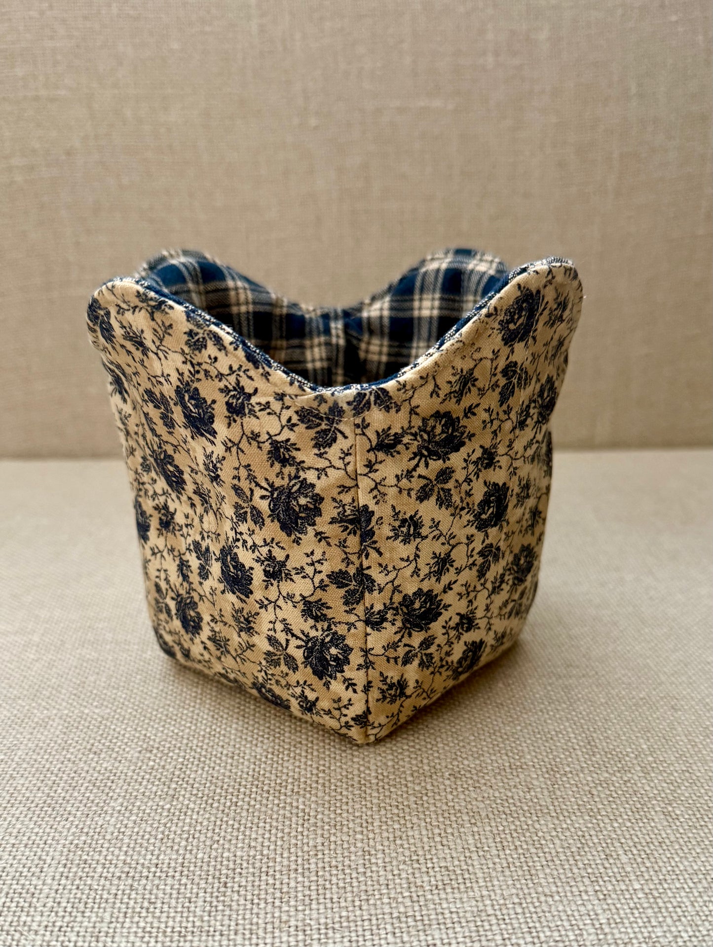 Country Cottage ~ Ice Cream/Cup a Soup ~Cozy