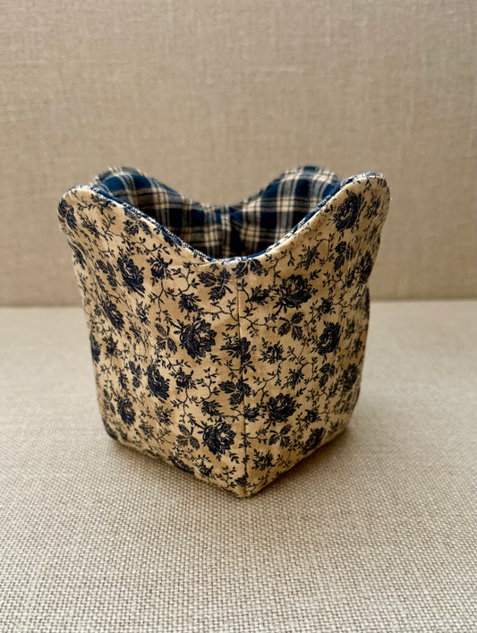 Country Cottage ~ Ice Cream/Cup a Soup ~Cozy