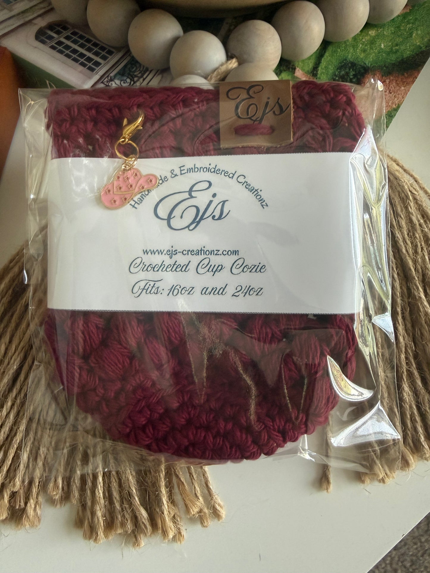 BUBBLE BERRIES CUP SLEEVES~CROCHET