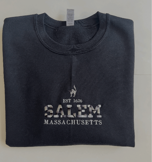 RTS-Salem Massachusetts Cat ~Embroidered Crew Neck Sweat Shirt